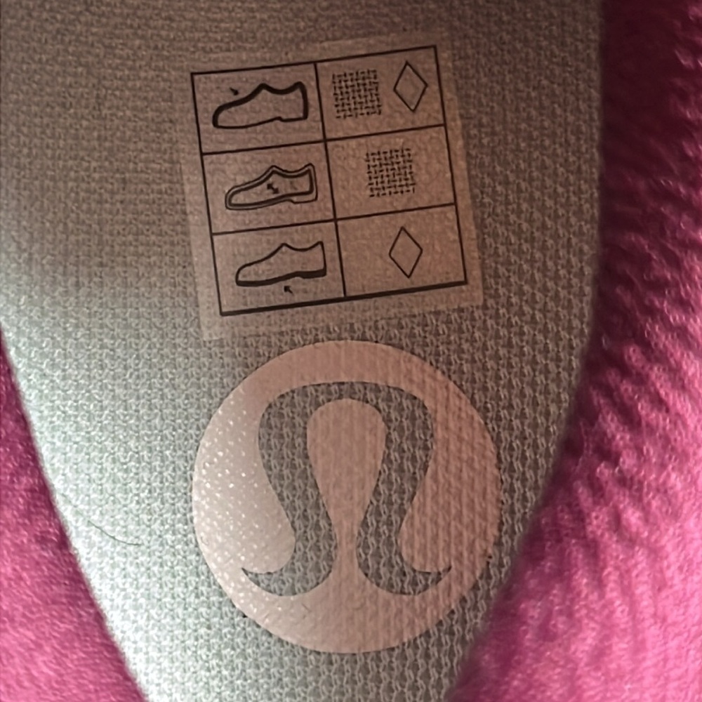 Lululemon Women's Burgundy Athletic Shoes NWOT - Picture 2 of 8